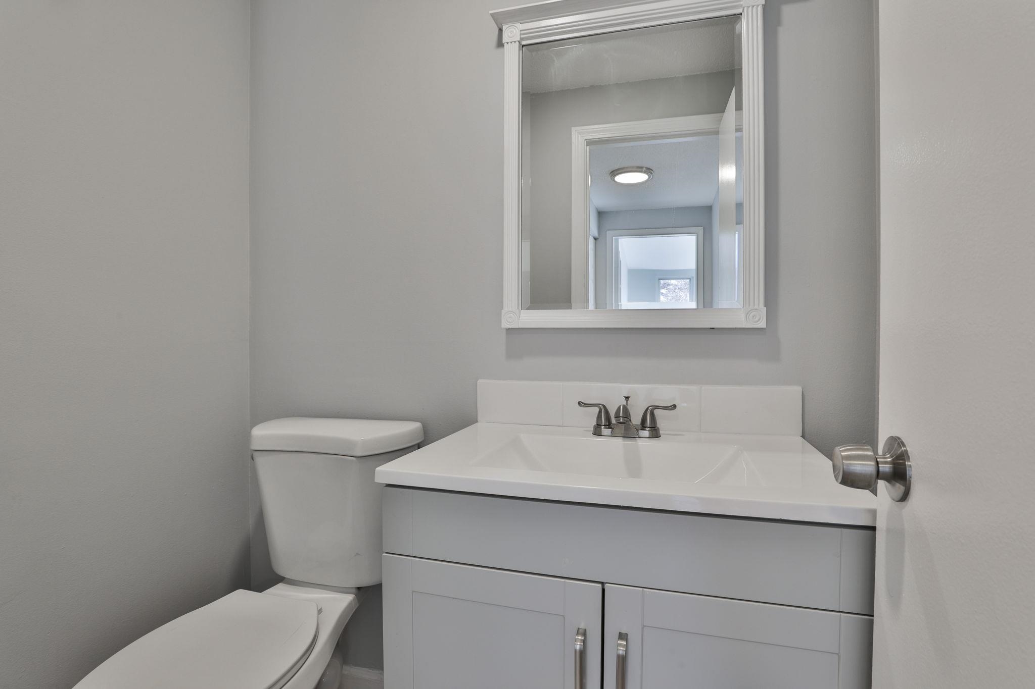71 Tsienneto Road, Unit L Derry, NH 03038 - Photo 9 of 30
