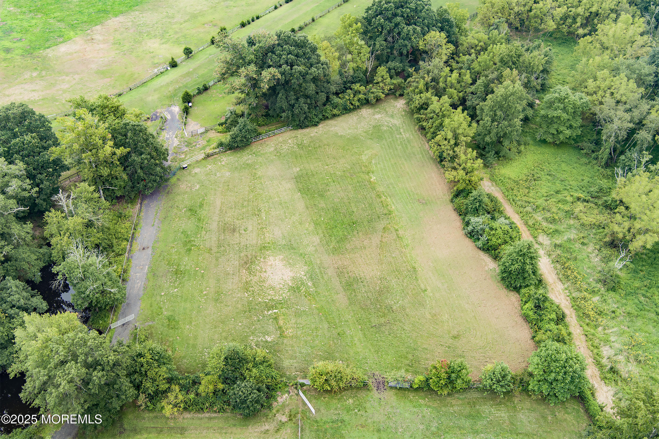 2328 Monmouth Road Jobstown, NJ 08041 - Photo 40 of 54 a view of a garden