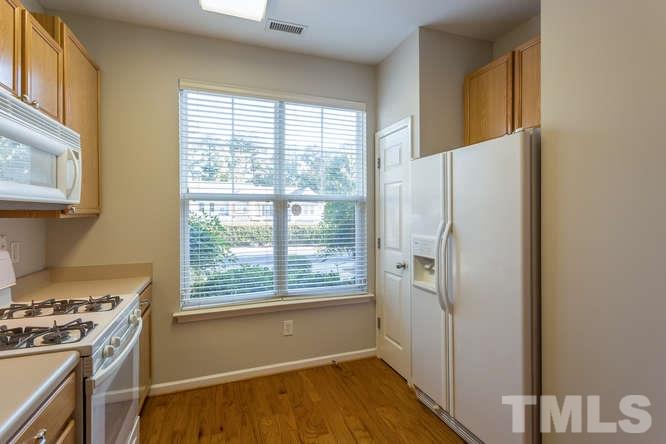 8423 Central Drive Raleigh, NC 27613 - Photo 5 of 25 Gallery Image 5