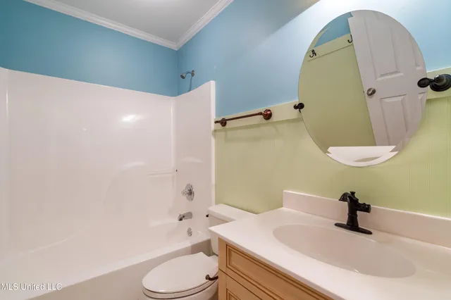 $369,000 | 1280 South Lake Drive, Hernando, MS 38632