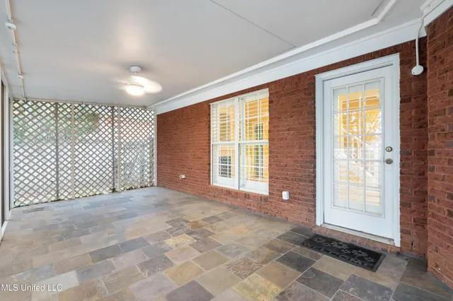 $369,000 | 1280 South Lake Drive, Hernando, MS 38632