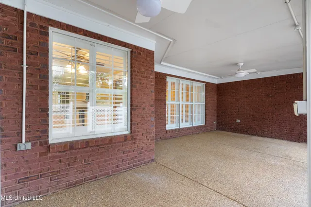 $369,000 | 1280 South Lake Drive, Hernando, MS 38632