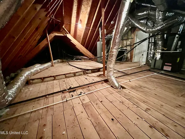 $369,000 | 1280 South Lake Drive, Hernando, MS 38632