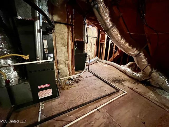 $369,000 | 1280 South Lake Drive, Hernando, MS 38632