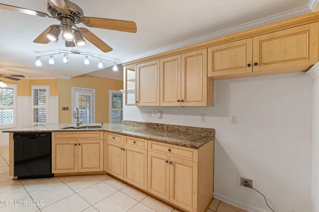 $369,000 | 1280 South Lake Drive, Hernando, MS 38632