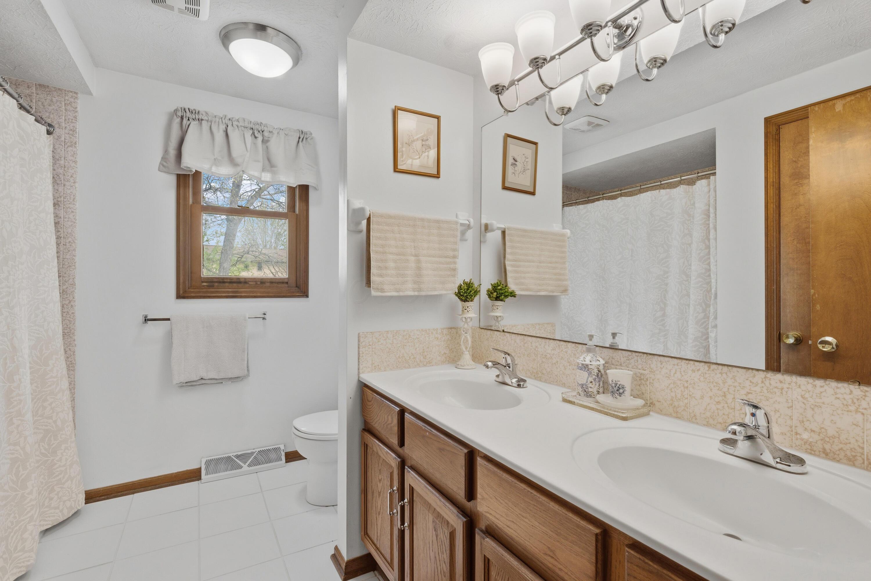 250 Devon Road Delaware, OH 43015 - Photo 56 of 65 AF1A0520