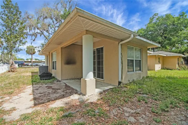 $235,000 | 305 Fountain Street, Fruitland Park, FL 34731