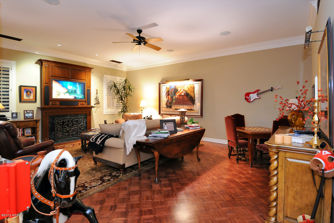 6325 North Yucca Road Paradise Valley, AZ 85253 - Photo 19 of 38 Family