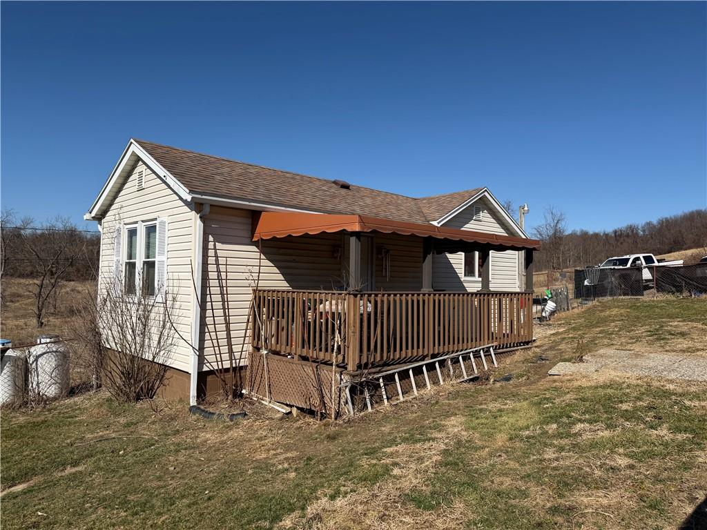 27 Community Avenue Uniontown, PA 15401 - Photo 2 of 25