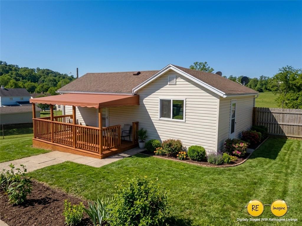 27 Community Avenue Uniontown, PA 15401 - Photo 3 of 25