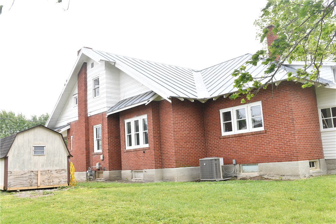 372 South Main Street New Madison, OH 45346 - Photo 7 of 100