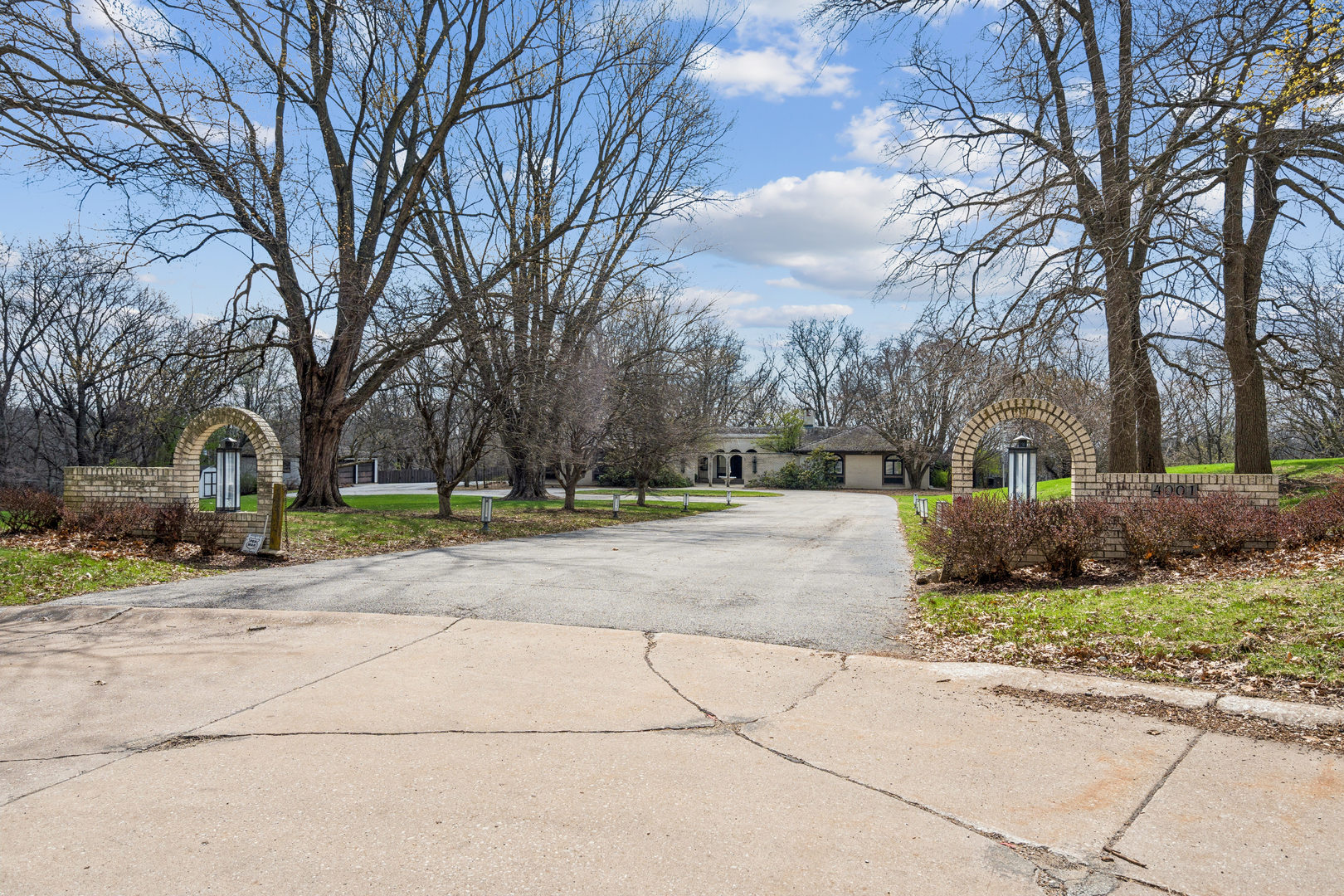 4001 26th Street Rock Island, IL 61201 - Photo 72 of 94 a front view of a house with a yard