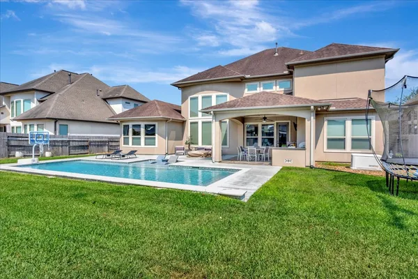 $1,130,000 | 1310 Tamina Pass Lane, Friendswood, TX 77546