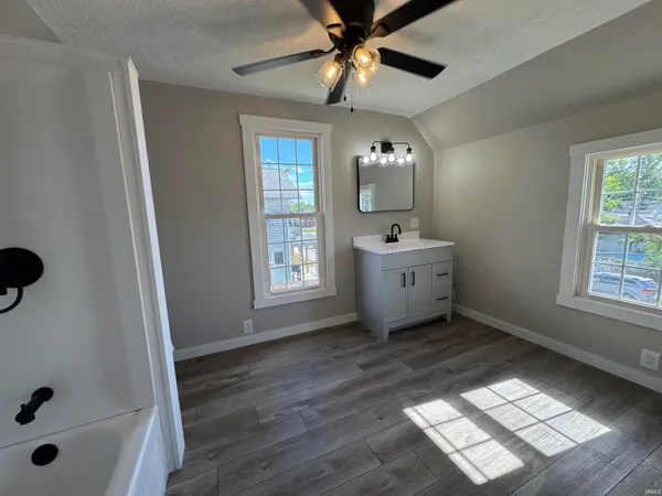 $199,000 | 353 East 6th Street, Peru, IN 46970