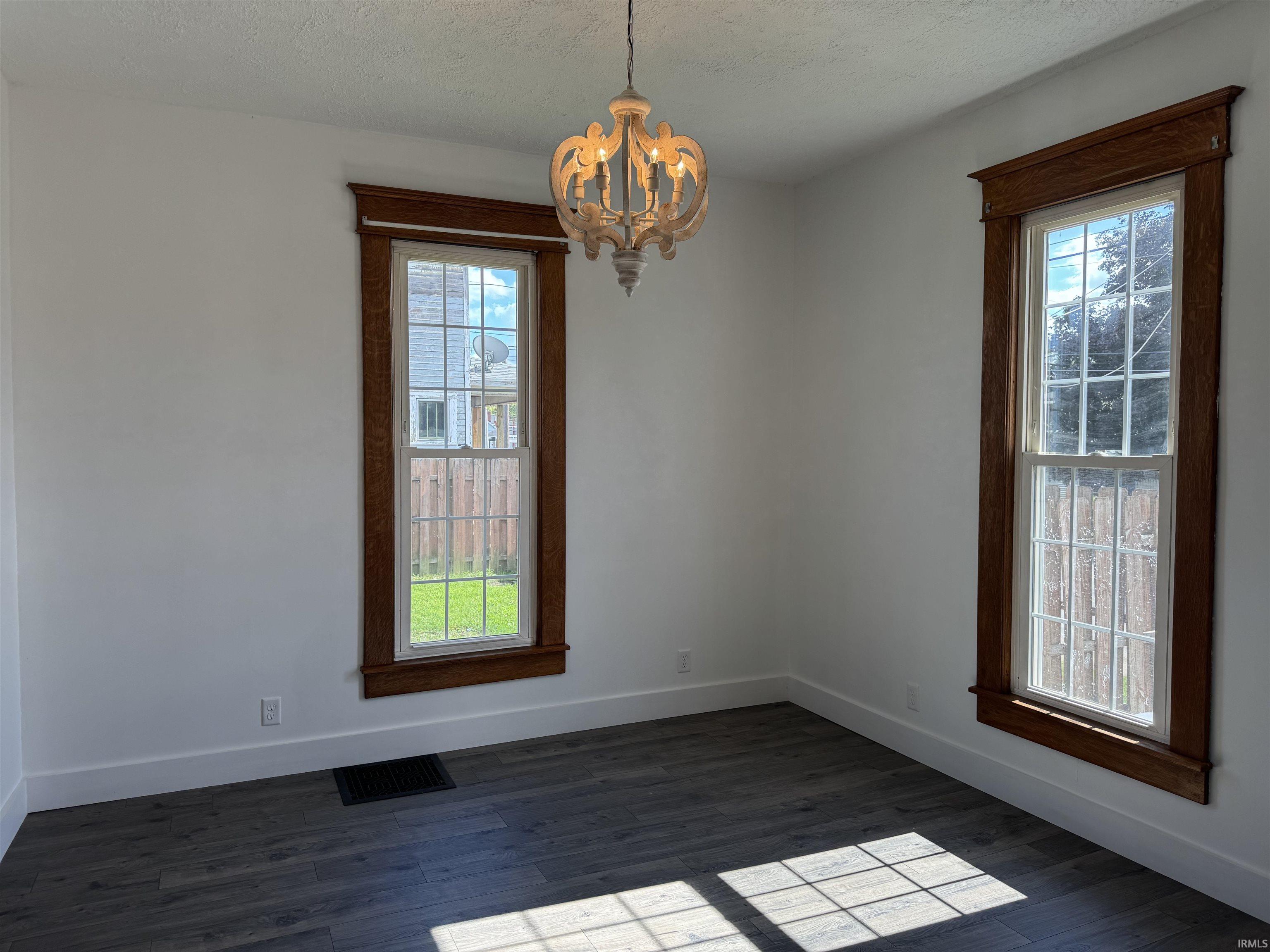 353 East 6th Street Peru, IN 46970 - Photo 14 of 28