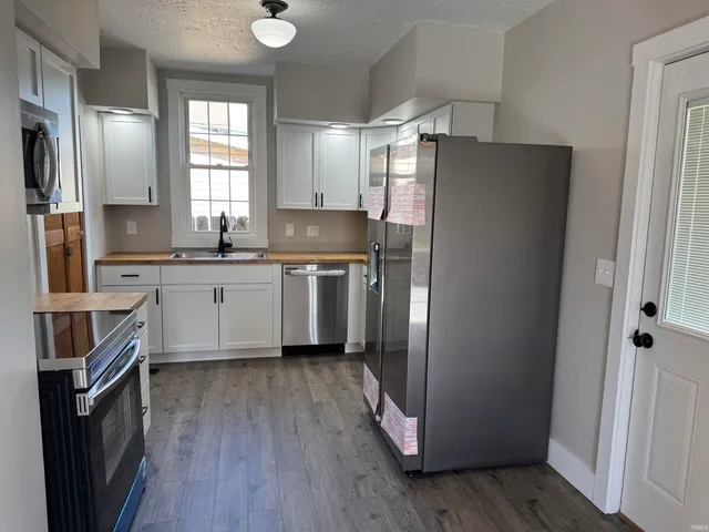 $199,000 | 353 East 6th Street, Peru, IN 46970