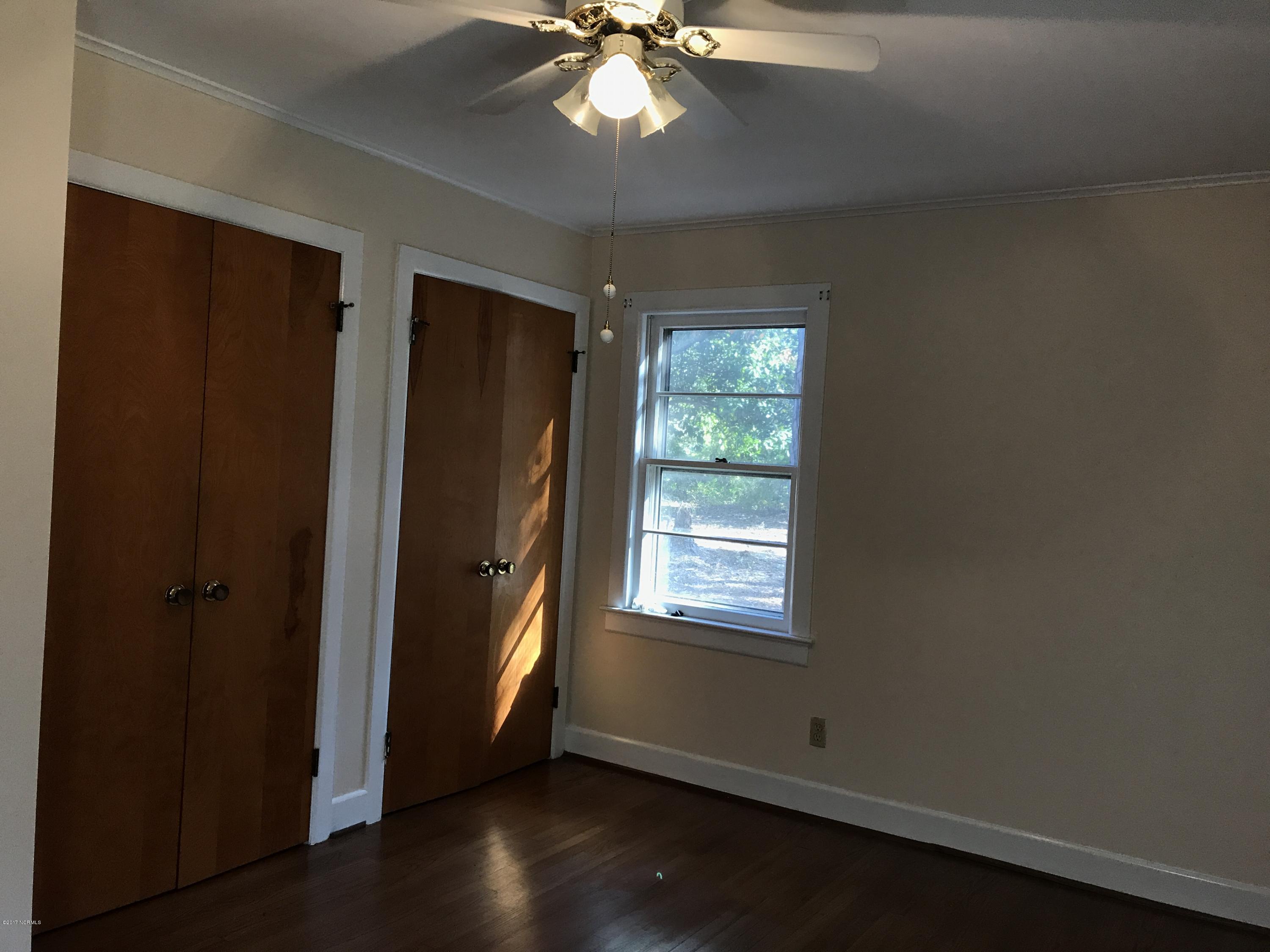 365 Will Baker Road Kinston, NC 28504 - Photo 11 of 17 Master Bedroom