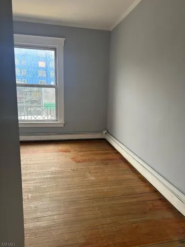 a view of empty room with window