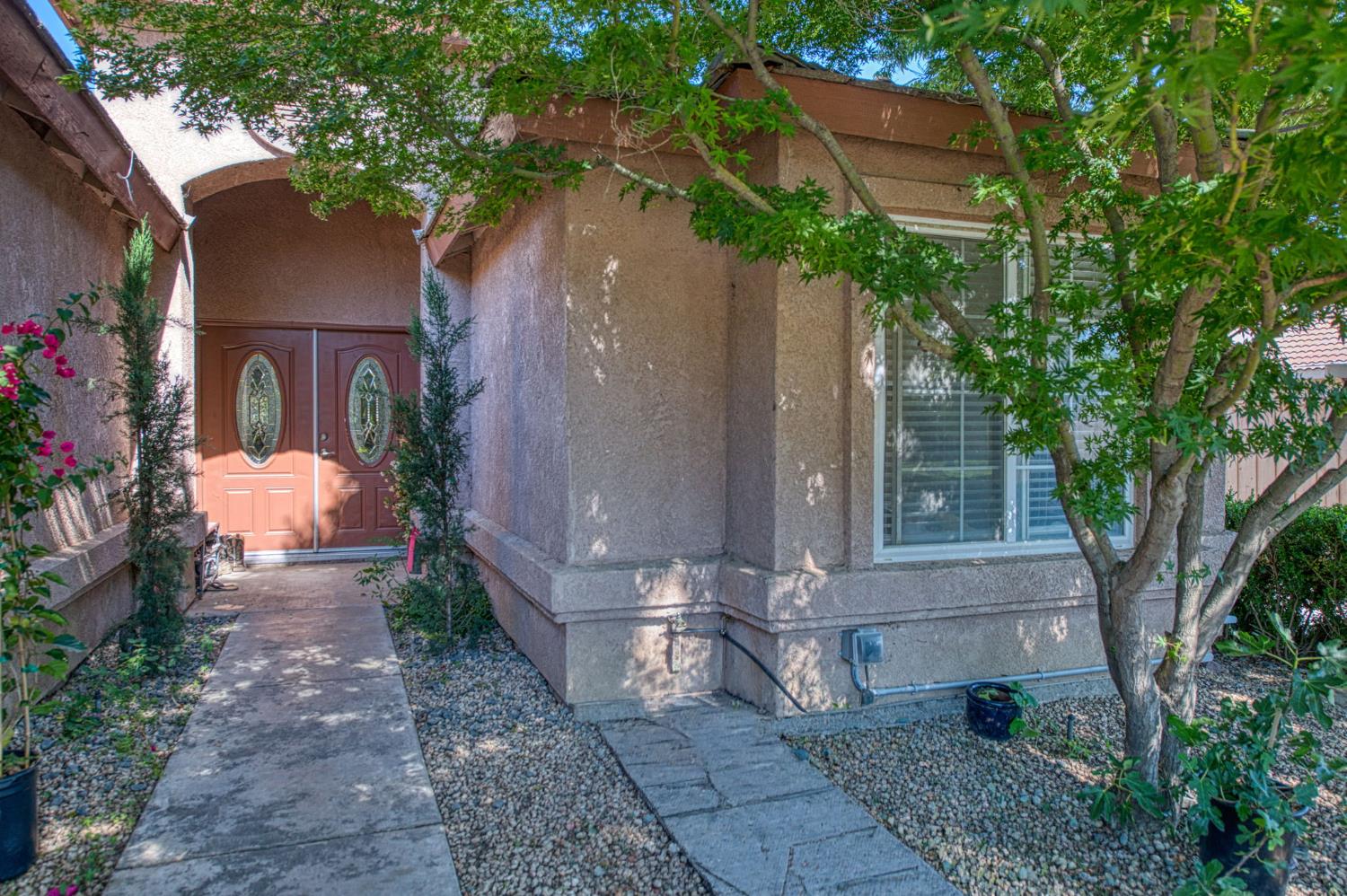 1135 Rafer Johnson Drive Kingsburg, CA 93631 - Photo 11 of 55