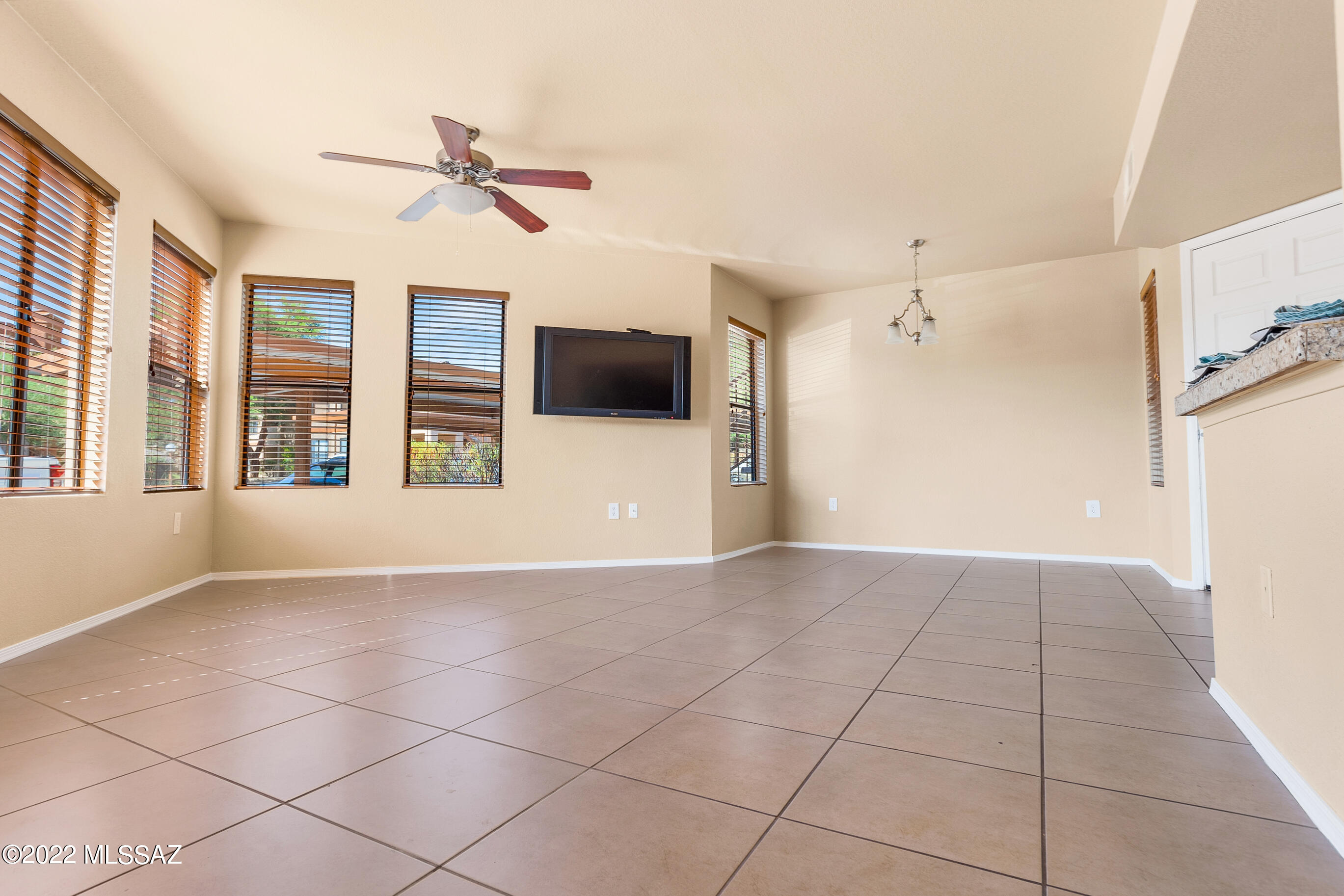 7255 East Snyder Road, Unit 8105 Tucson, AZ 85750 - Photo 4 of 29 Gallery Image 4