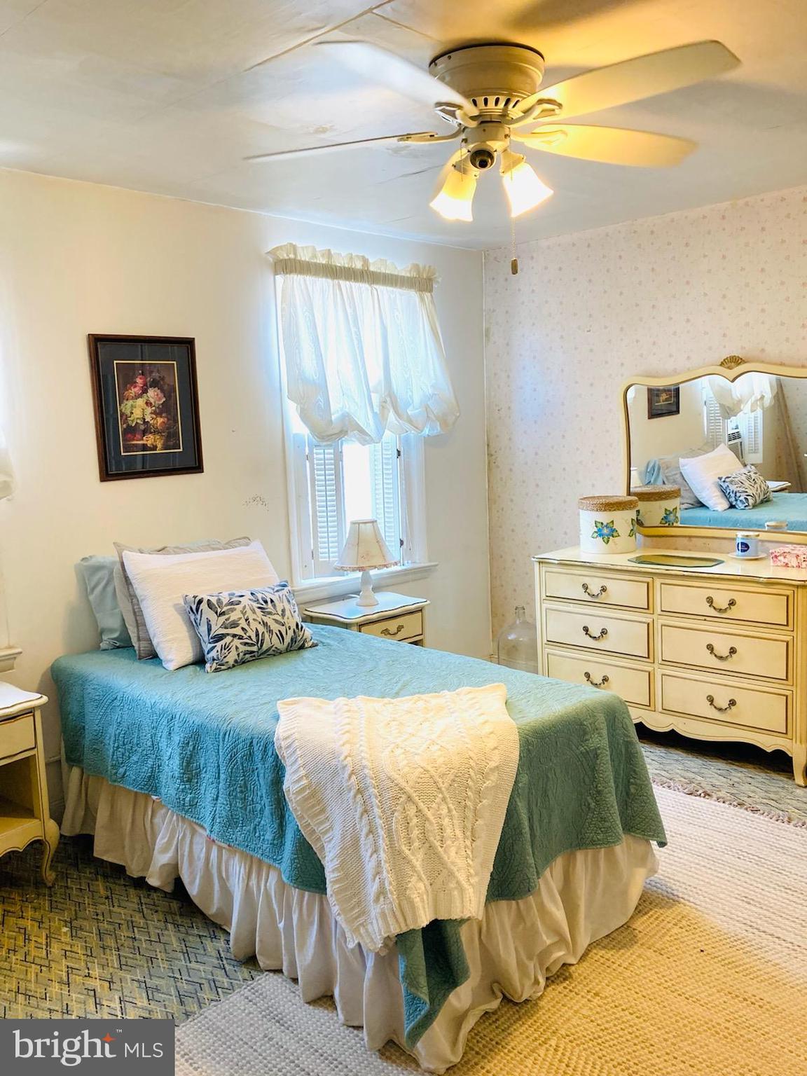 116 McClellan Street Philadelphia, PA 19148 - Photo 14 of 17 Main br