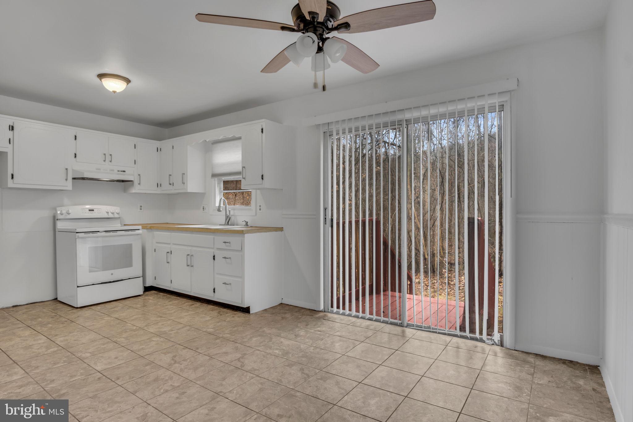 1375 Roundtop Road Lewisberry, PA 17339 - Photo 6 of 34