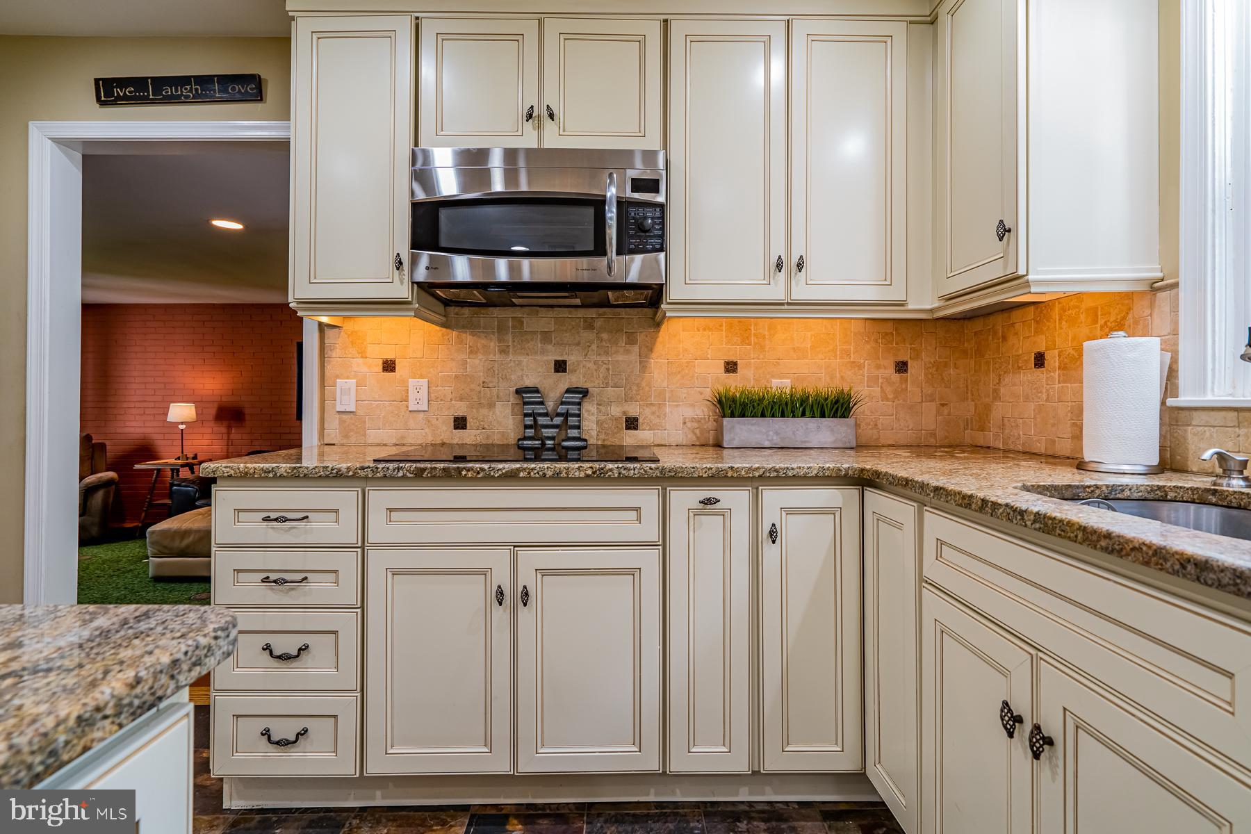 406 Randall Road Wyncote, PA 19095 - Photo 18 of 64