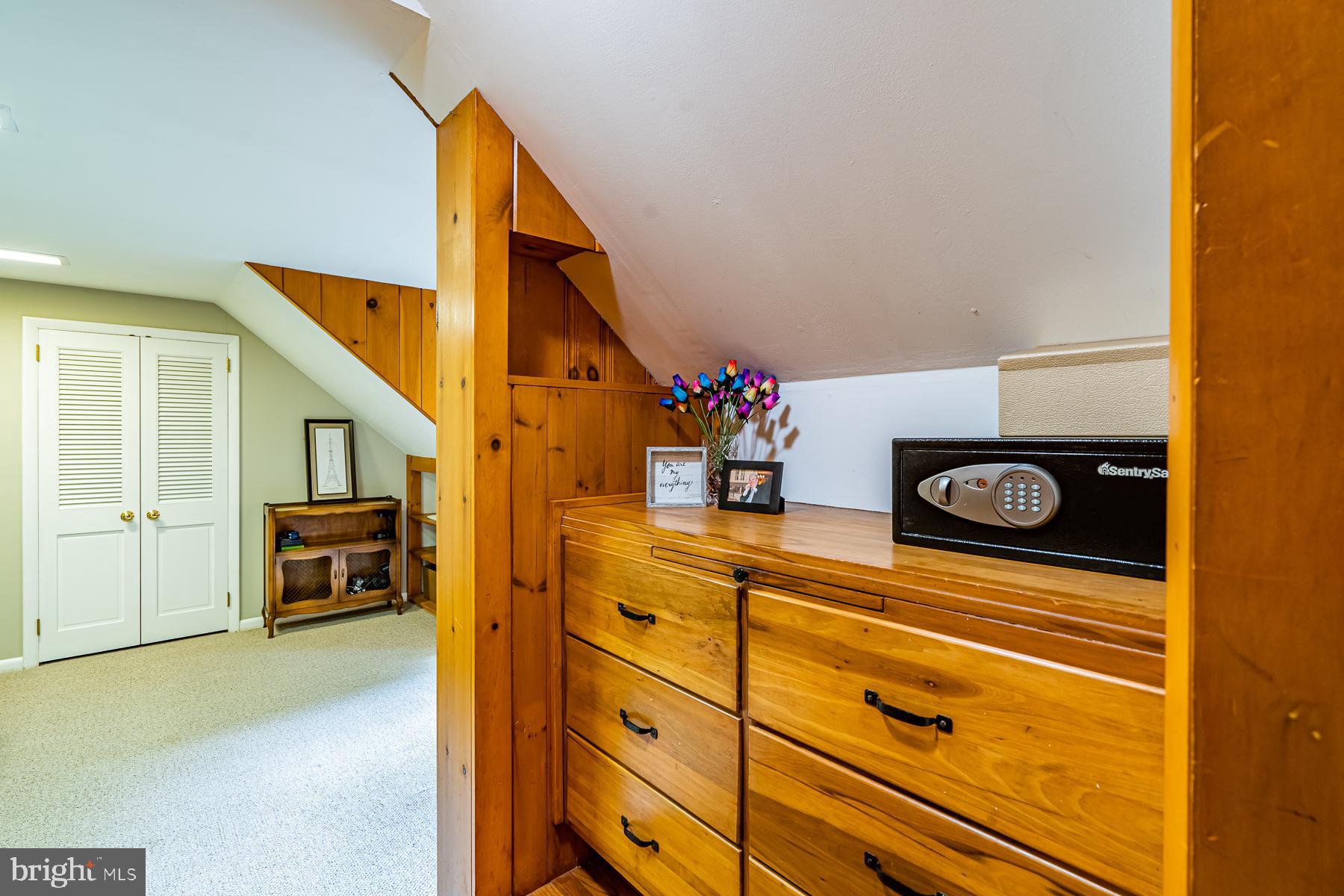406 Randall Road Wyncote, PA 19095 - Photo 35 of 64