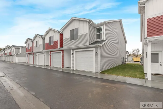 $329,900 | 2375 Caddis Way, Idaho Falls, ID 83401
