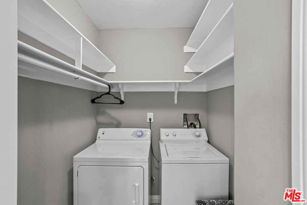 36880 East Benton Road Temecula, CA 92592 - Photo 24 of 75 a utility room with dryer and washer