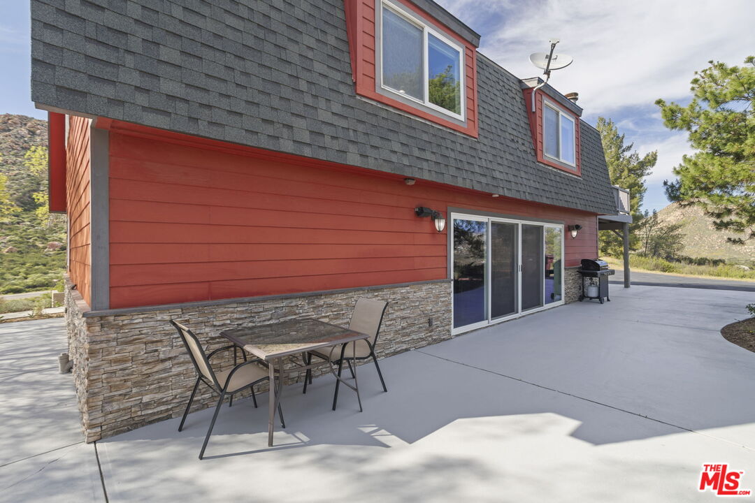 36880 East Benton Road Temecula, CA 92592 - Photo 4 of 75