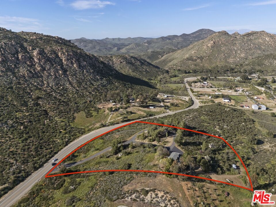 36880 East Benton Road Temecula, CA 92592 - Photo 70 of 75 a view of a large mountains