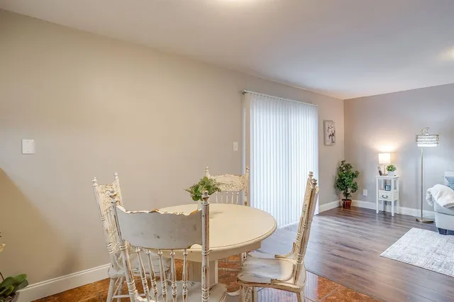 $2,100 | 5809 Harvest Hill Road, Unit 2055, Dallas, TX 75230