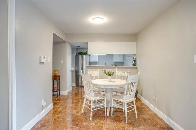 $2,100 | 5809 Harvest Hill Road, Unit 2055, Dallas, TX 75230