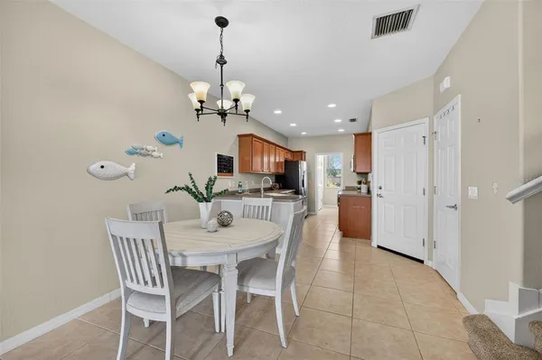$2,200 | 3736 82nd Ave Circle East, Unit 105, Sarasota, FL 34243