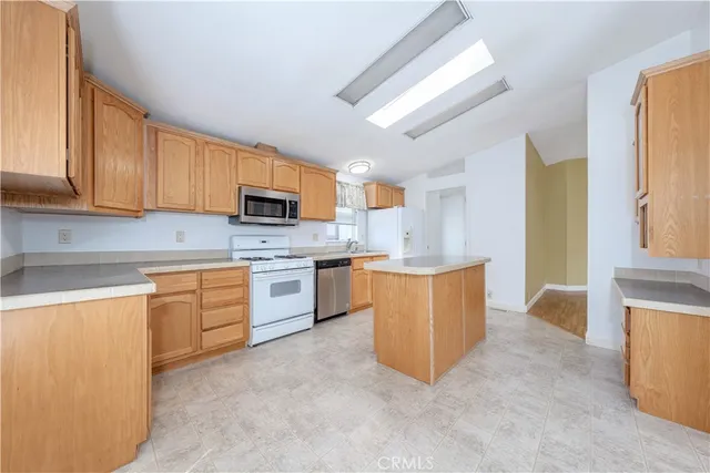 $179,000 | 209 Rd Runner Lane, Fountain Valley, CA 92708