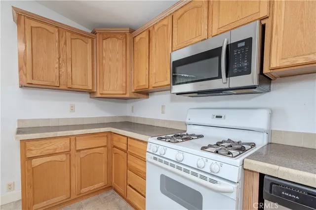 $179,000 | 209 Rd Runner Lane, Fountain Valley, CA 92708