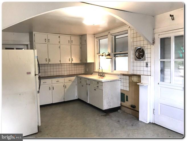 76 Main Street Heislerville, NJ 08324 - Photo 5 of 19 Kitchen