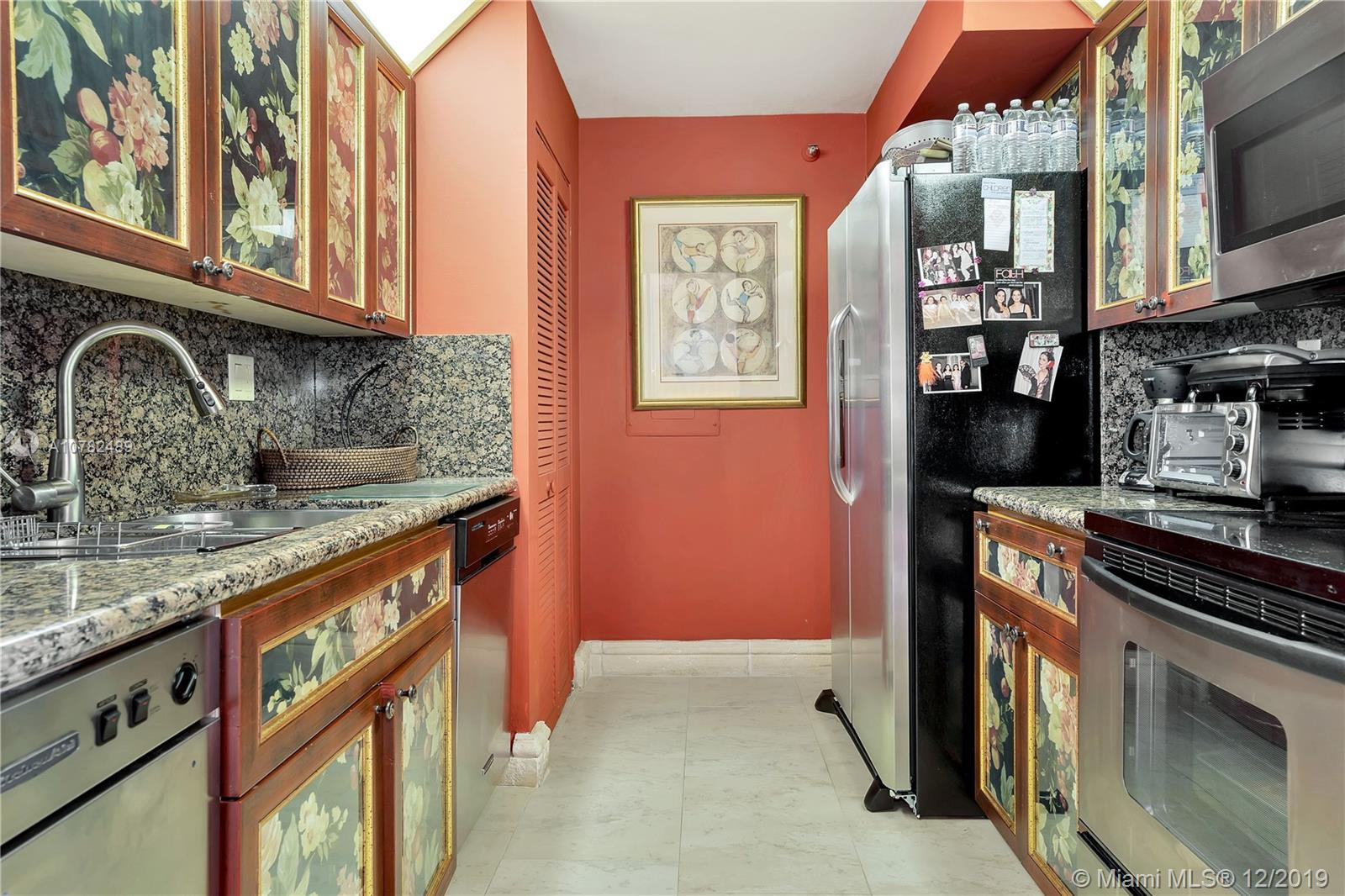 151 Southeast 15th Road, Unit 803 Miami, FL 33129 - Photo 4 of 33