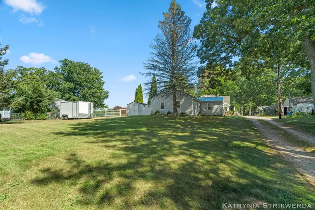 $225,000 | 14758 152nd Avenue, Grand Haven, MI 49417