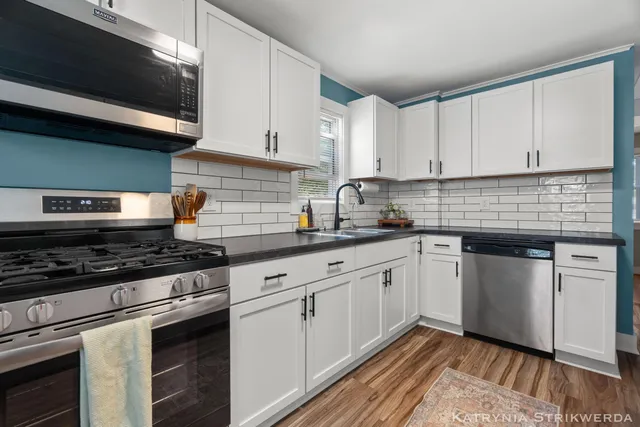 $225,000 | 14758 152nd Avenue, Grand Haven, MI 49417