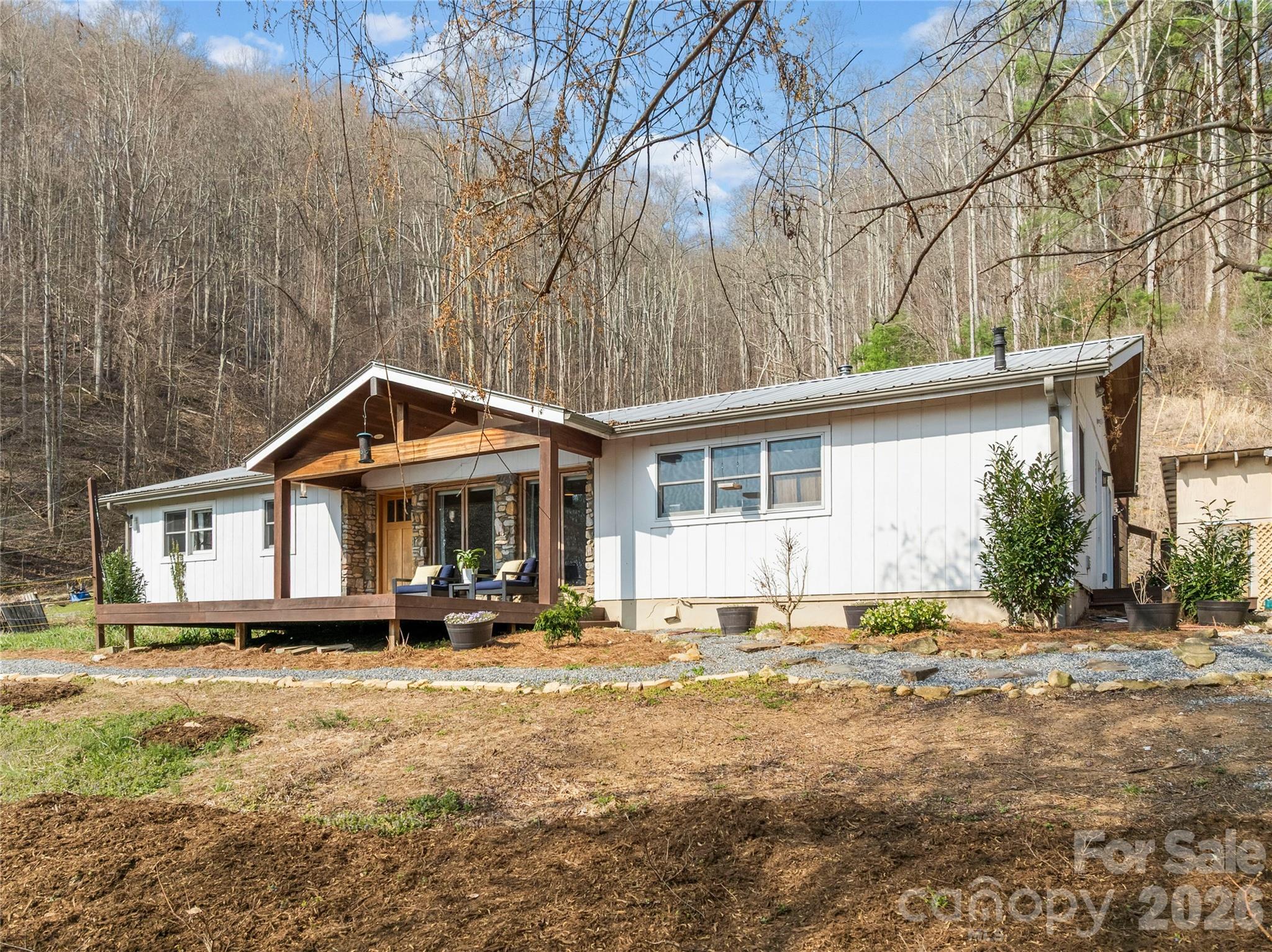 1105 Griffin Branch Road Marshall, NC 28753 - Photo 6 of 48