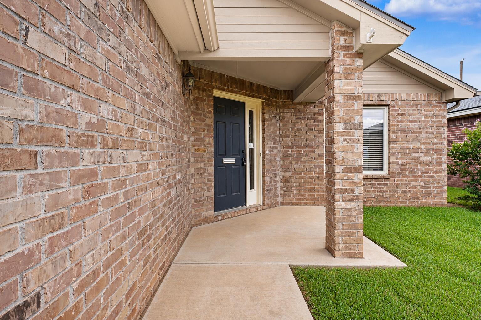 805 South 23rd Street Slaton, TX 79364 - Photo 2 of 22 ChatGPT Image Jul 14, 2026 at 07_50_38 P