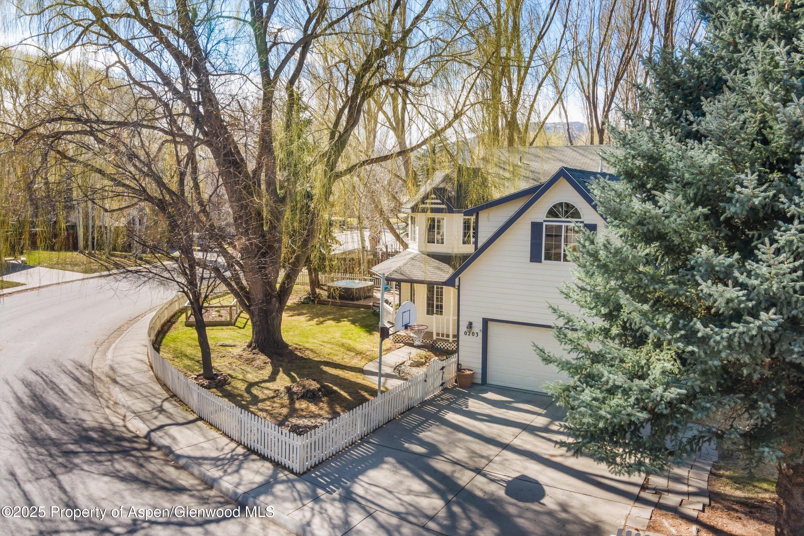203 Deer Run Carbondale, CO 81623 - Photo 11 of 50 14-203DeerRun_2503270014