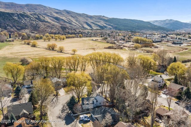 $1,587,000 | 203 Deer Run, Carbondale, CO 81623