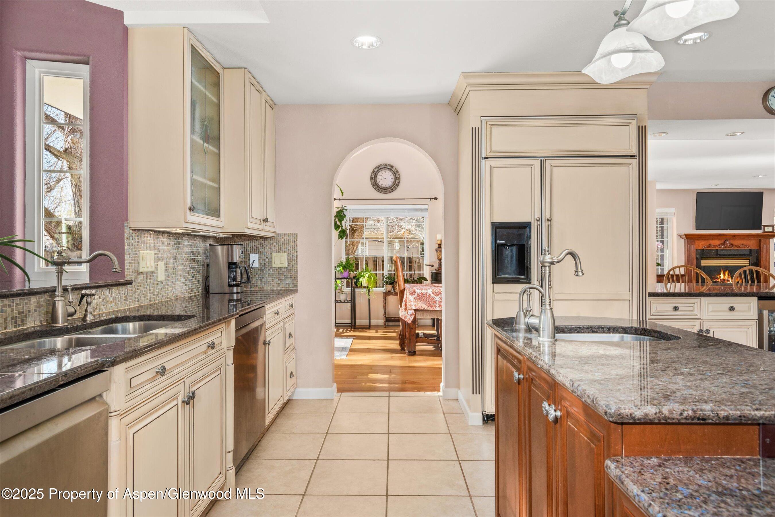 203 Deer Run Carbondale, CO 81623 - Photo 19 of 50 36-203DeerRun_2503270036