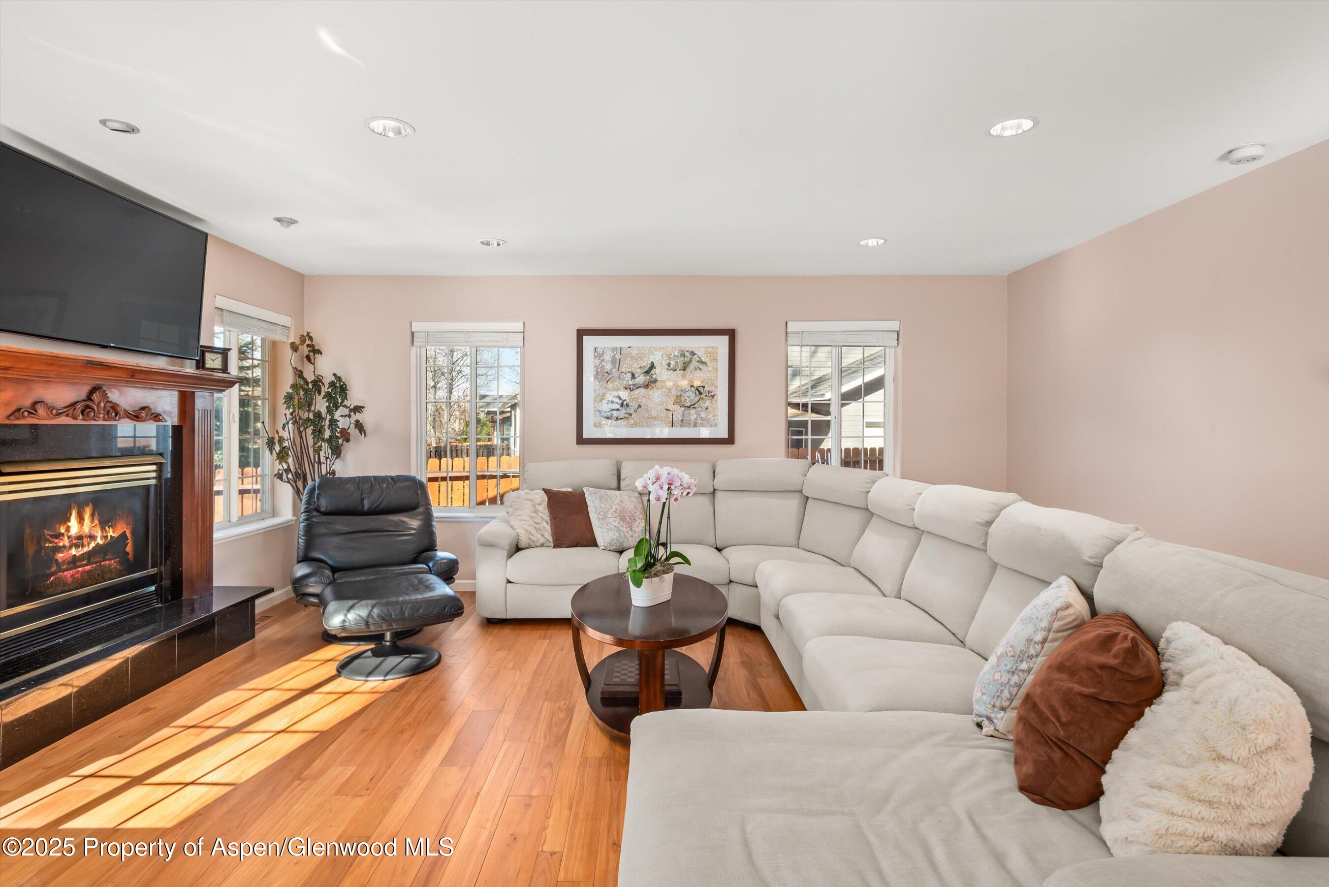 203 Deer Run Carbondale, CO 81623 - Photo 22 of 50 24-203DeerRun_2503270024