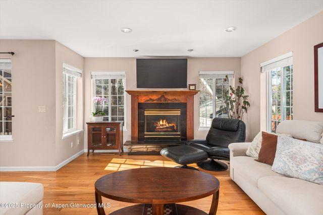 $1,587,000 | 203 Deer Run, Carbondale, CO 81623