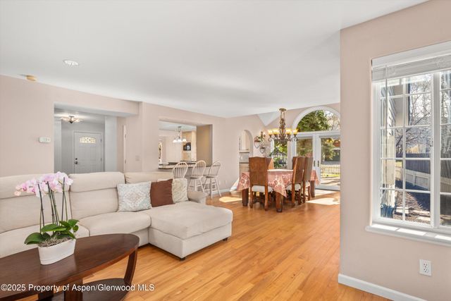 $1,587,000 | 203 Deer Run, Carbondale, CO 81623