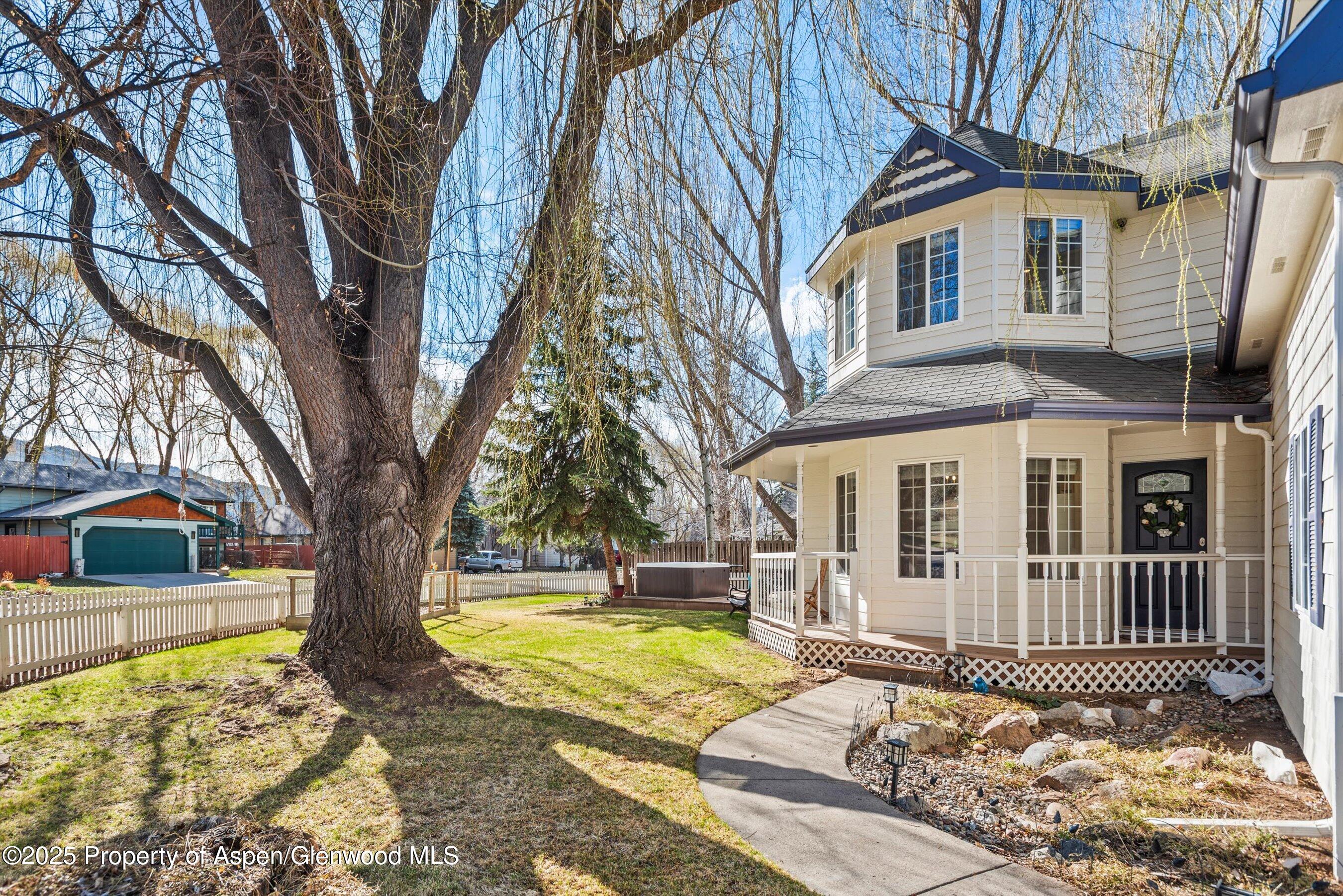 203 Deer Run Carbondale, CO 81623 - Photo 3 of 50 02-203DeerRun_2503270002